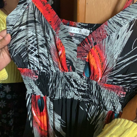 Maxi   Thin strap dress with peacock design  never worn - Picture 6 of 6